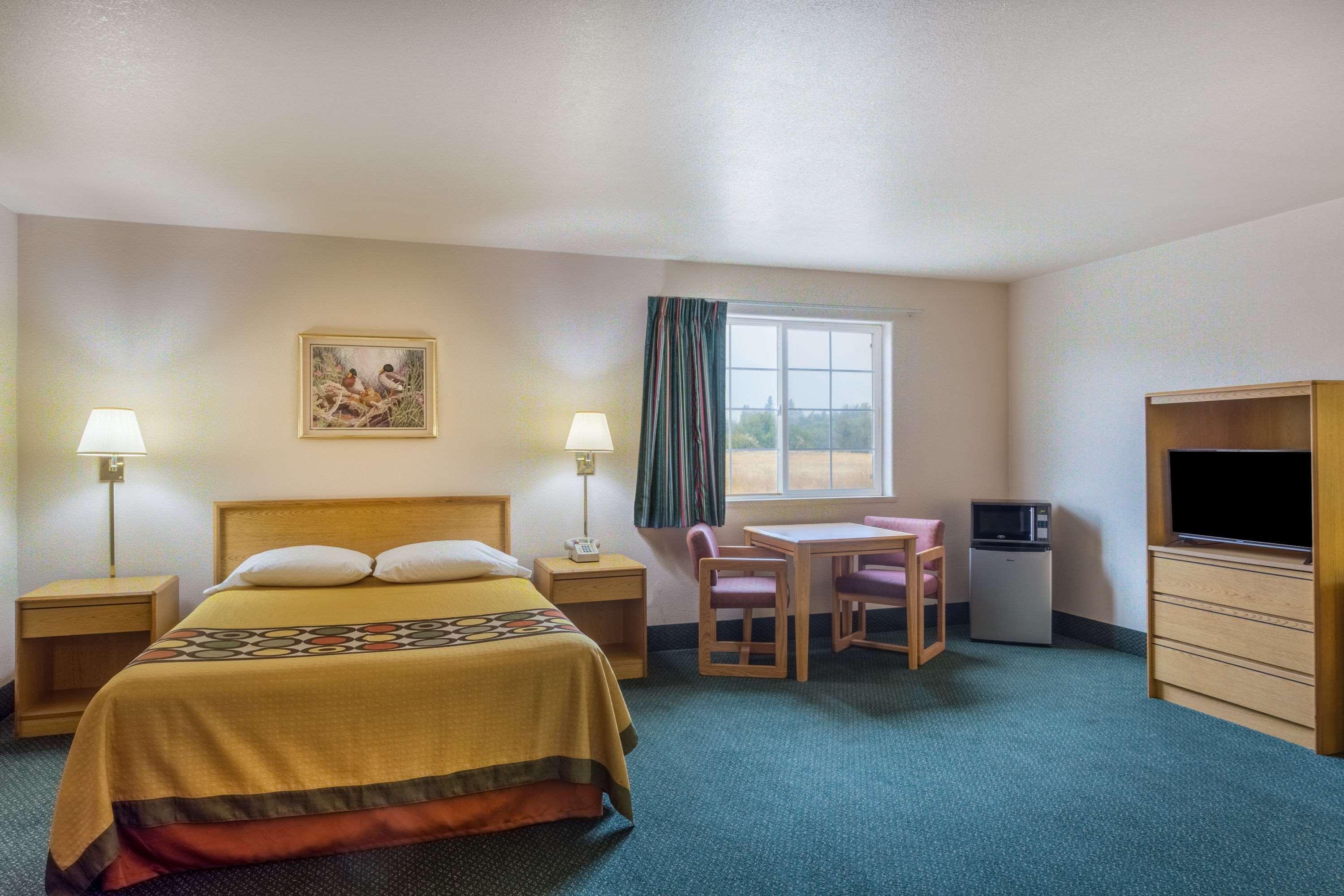Super 8 By Wyndham Hamilton Hotel Kültér fotó