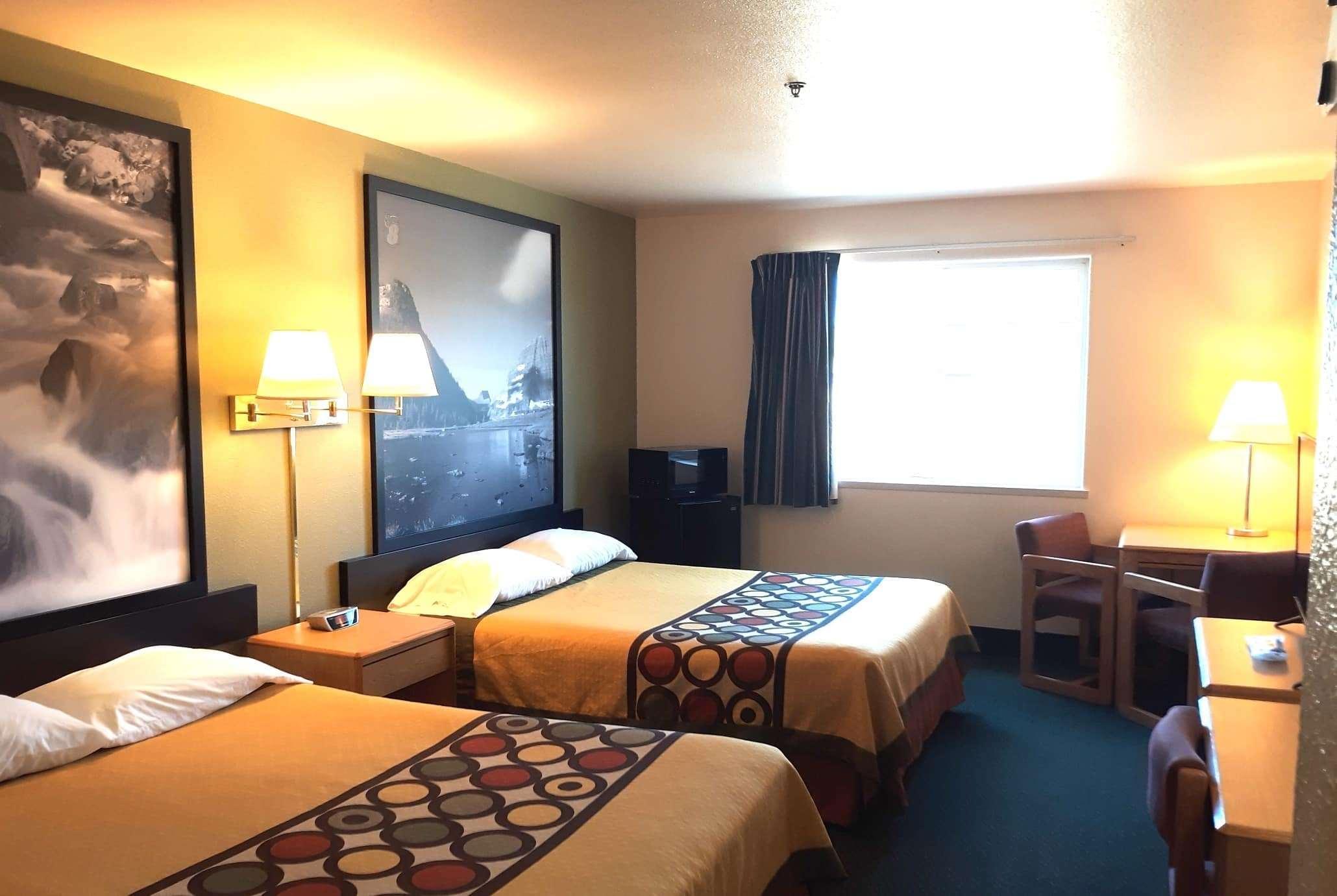 Super 8 By Wyndham Hamilton Hotel Kültér fotó
